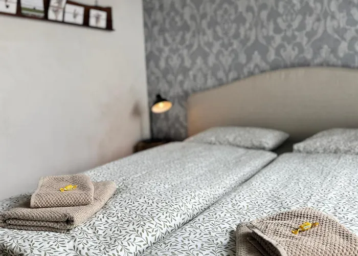 Art Residence, Gina Sommer *